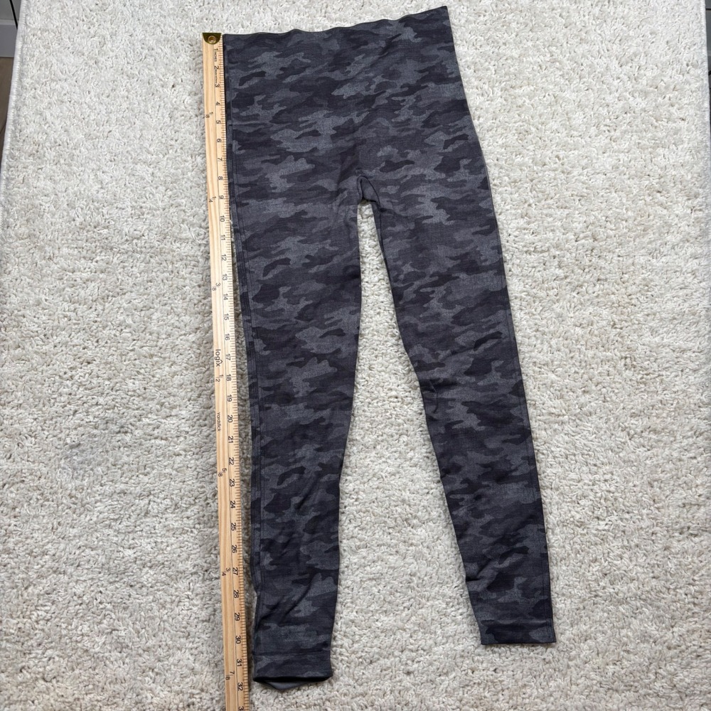 Spanx Look at Me Now Seamless Grey Camo High Waisted Leggings Size Medium‎